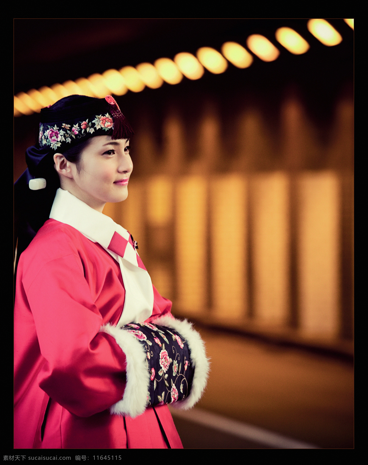 生活 中 仿古 韩国 婚纱 结婚 结婚照 人物摄影 人物图库 生活中的 演戏中的情侣 伉俪 新娘 psd源文件 儿童 写真 相册 模板
