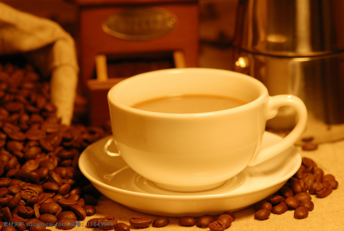 杯子 餐饮美食 碟 碟子 咖啡 咖啡杯 咖啡豆 咖啡图片 苦咖啡 饮料 麻布袋 盘子 饮料酒水 矢量图 日常生活