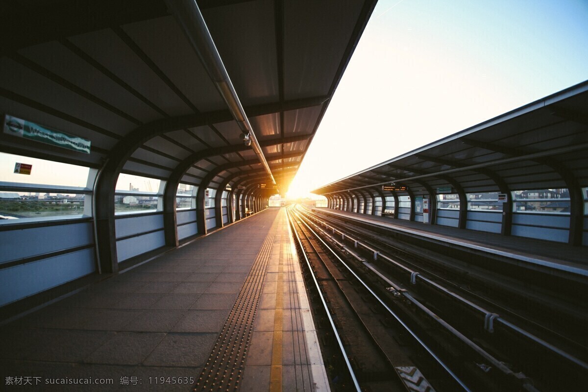 城市地铁建筑 地铁 旅行 运输 曲目 阳光 此刻 天空 封面 结构 标志 城市建筑 生活百科 生活素材