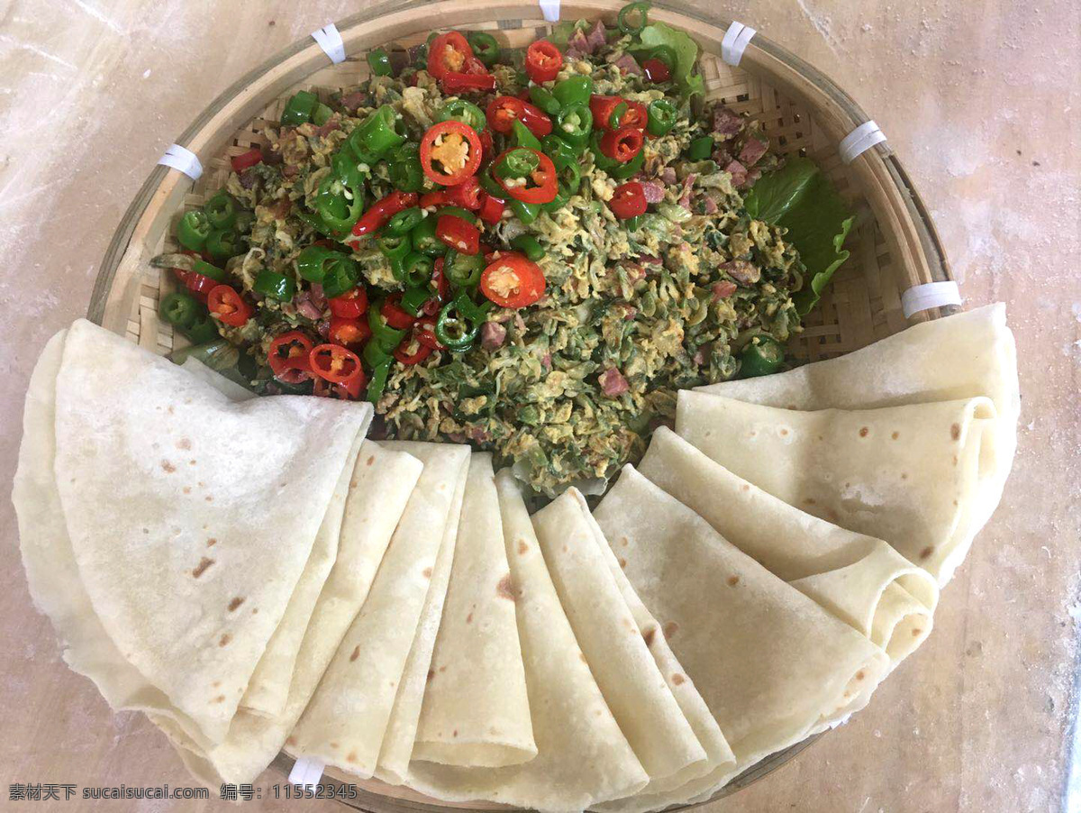 牛肉槐花卷饼 牛肉 槐花 烙馍 牛肉槐花 槐花炒肉 餐饮美食 传统美食