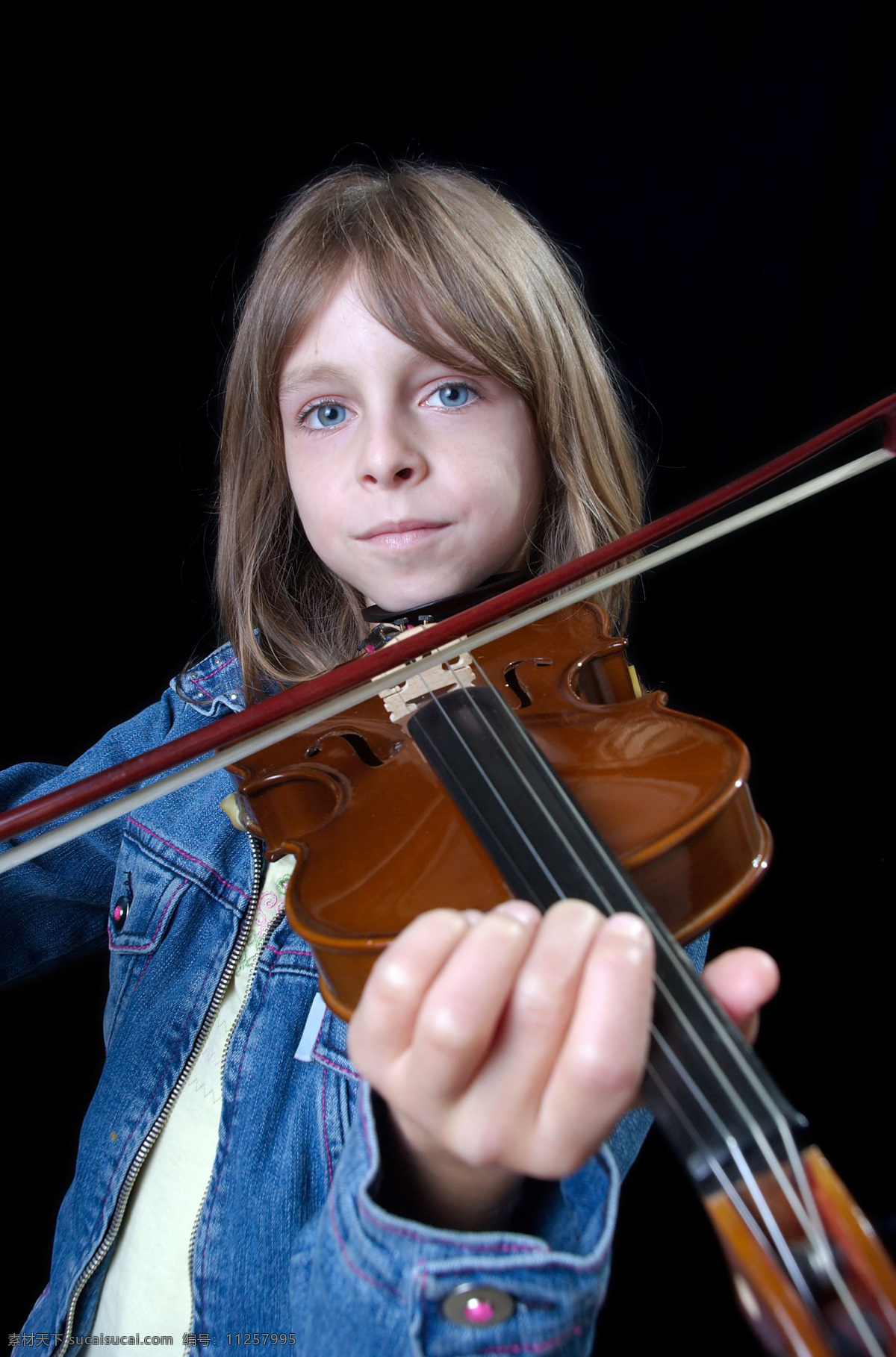 小提琴女孩子 音乐 艺术 乐器 弦乐器 小提琴 文化艺术 舞蹈音乐 摄影图库