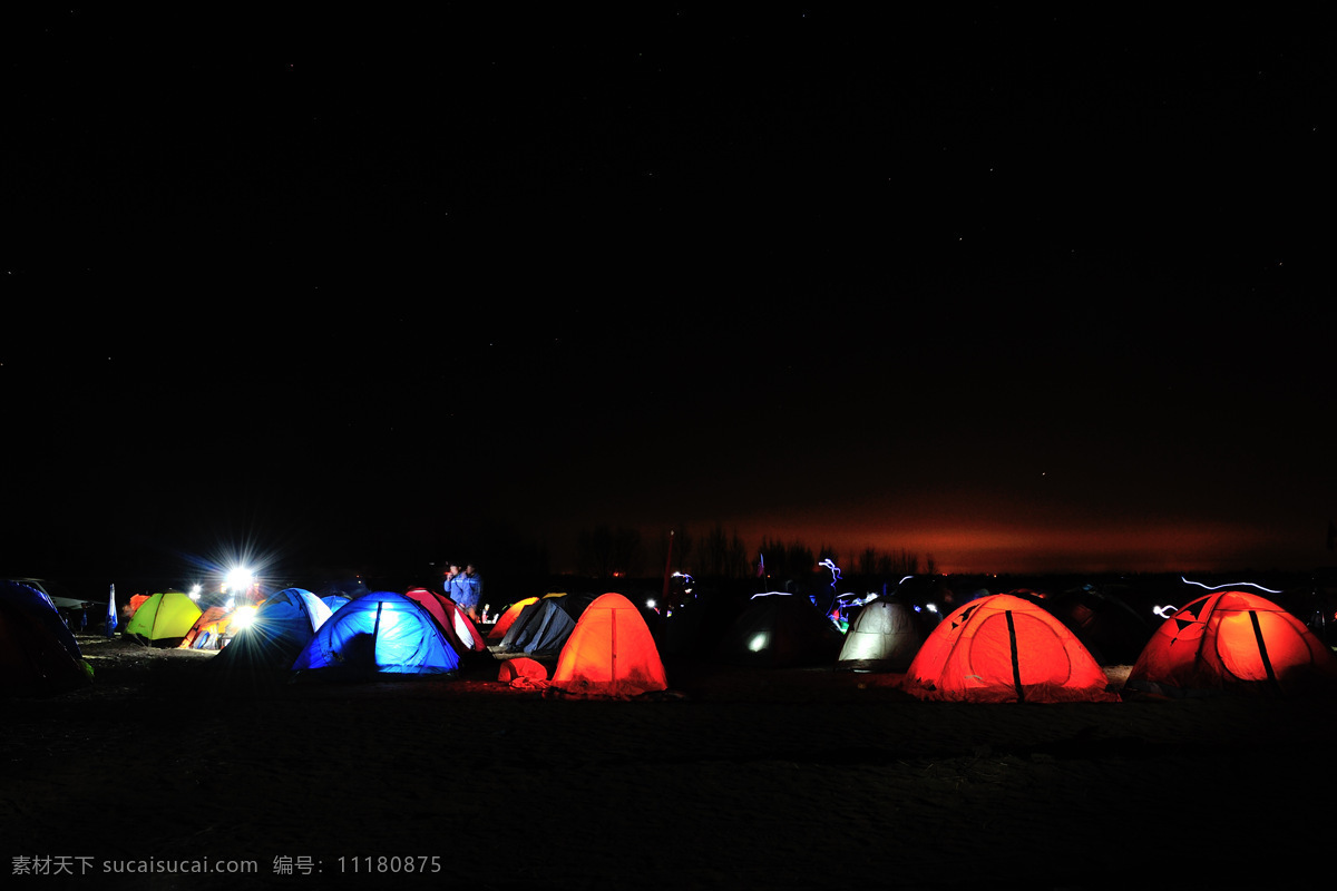 夜晚露营 晚上 沙漠 帐篷 灯光 库布齐沙漠 旅游摄影 国内旅游