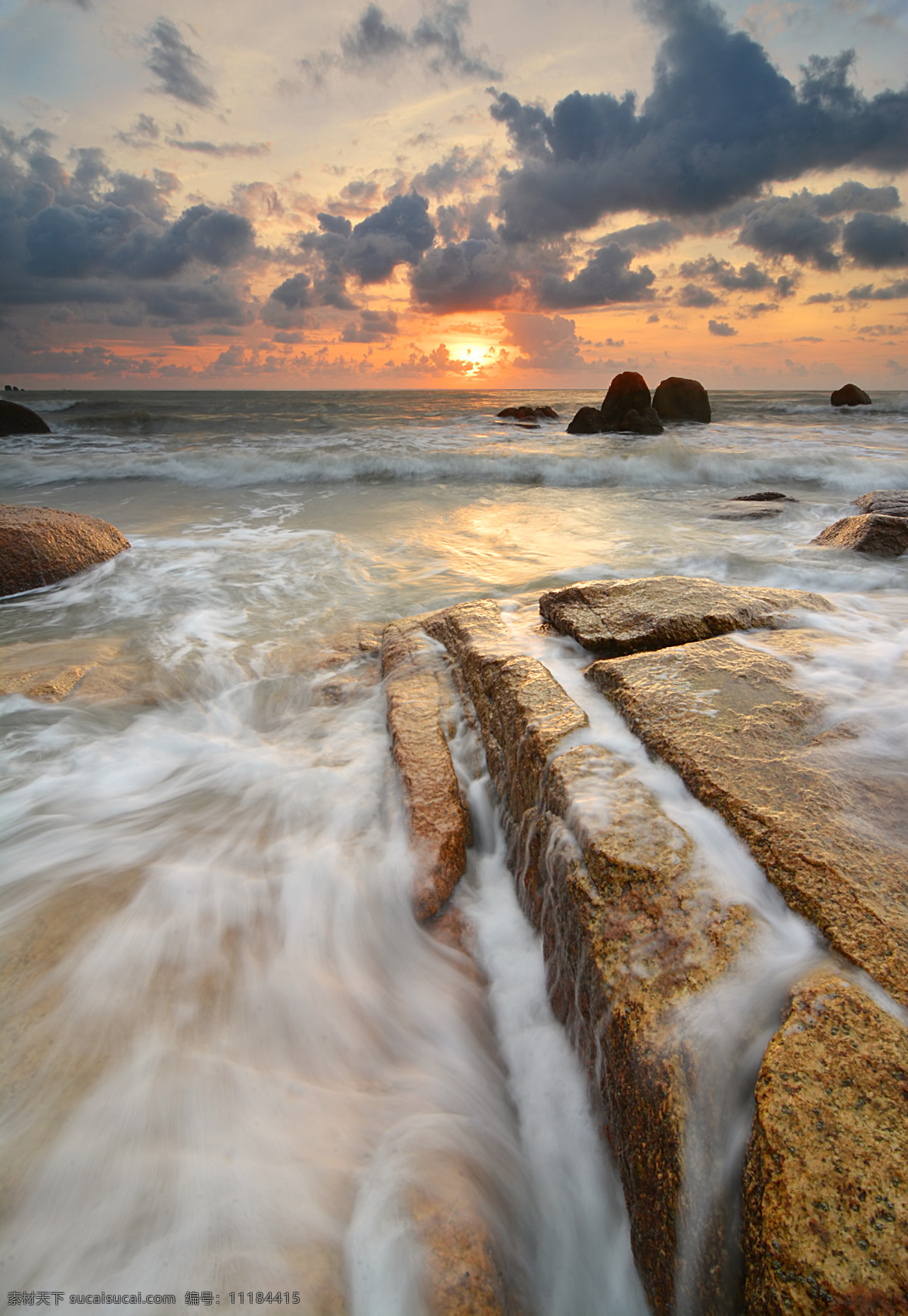 海边 礁石 景色 高清 大海礁石 海面风景 海浪 浪花 大海 风景 海景 美丽大海 风景美丽 风景摄影 美景 海洋 自然景观 夕阳 天空 云朵 灰色