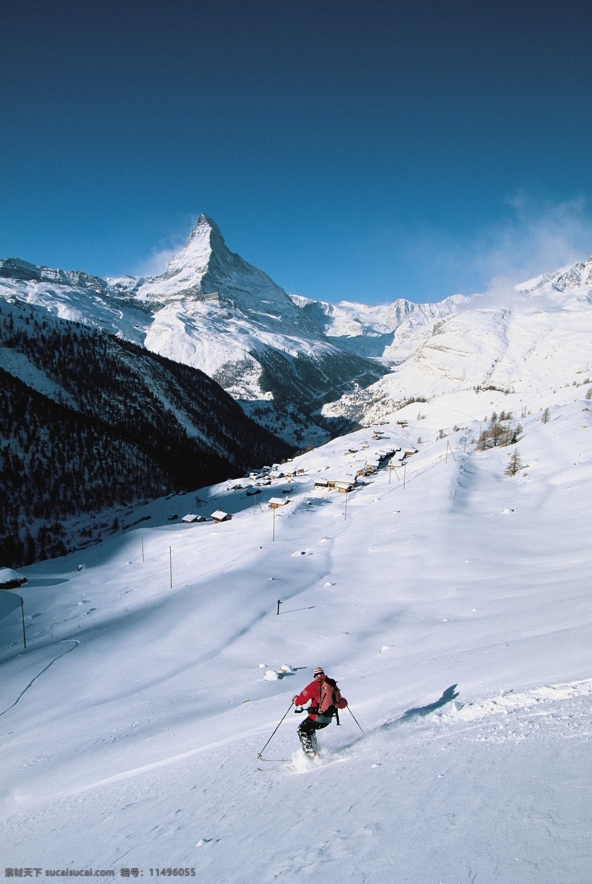 滑雪的人物 美丽 自然 雪地 冬季 运动 人物 滑雪 跳跃 雪山 极限运动 体育运动 斜坡 生活百科 蓝色