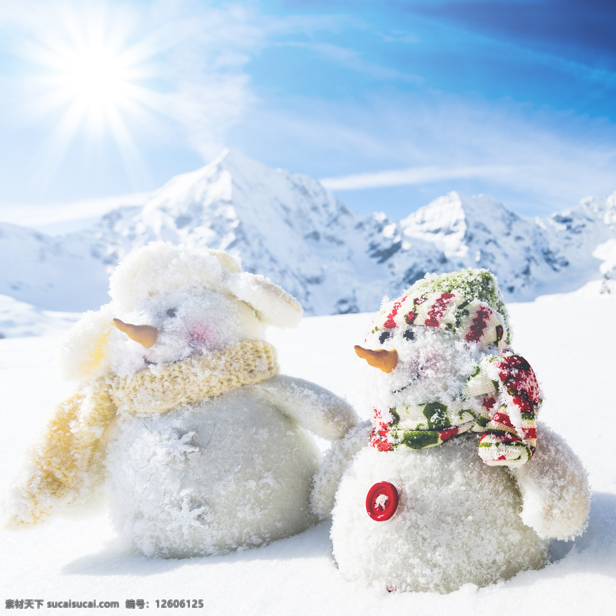太阳 下 雪人 雪地 雪花 圣诞节 节日庆典 太阳下的雪人 蓝天 自然风景 其他人物 人物图片
