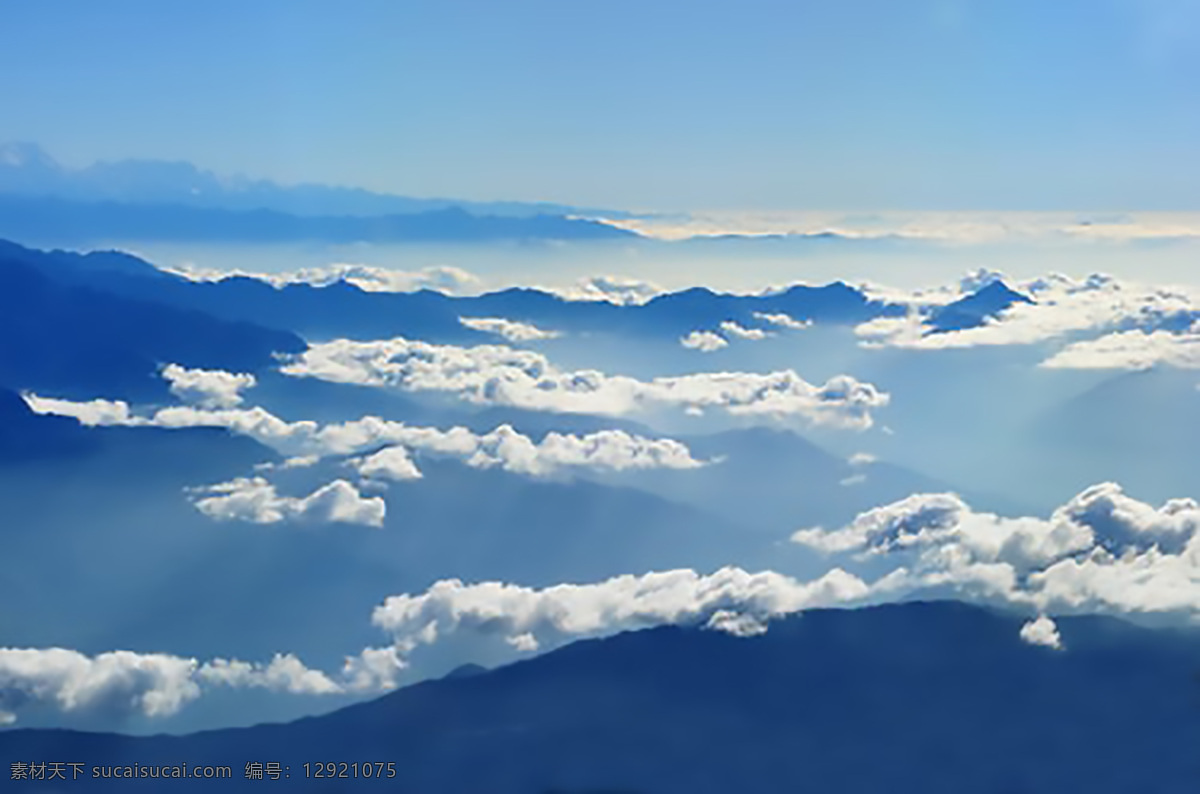 天空 背景 旅游 拍照 蓝色 红色 白色 黑色 自然 小清新 好看 木板 创意 旅游摄影 国外旅游