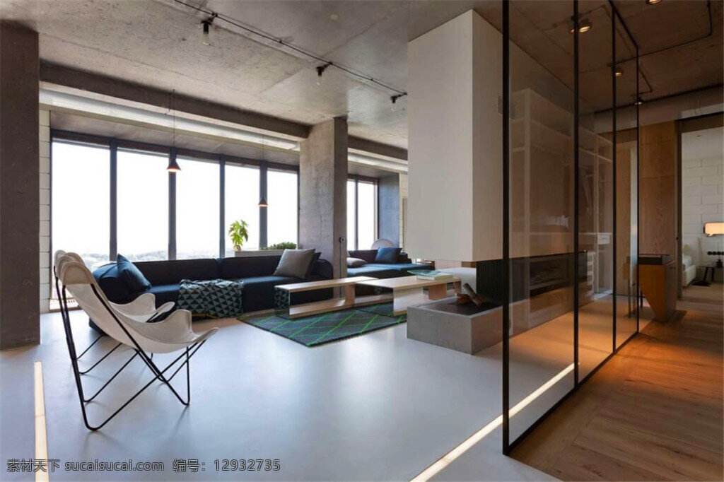 简约 客厅 蓝色 地毯 装修 效果图 玻璃隔断 方形吊顶 个性吊灯 灰色地板砖 灰色沙发