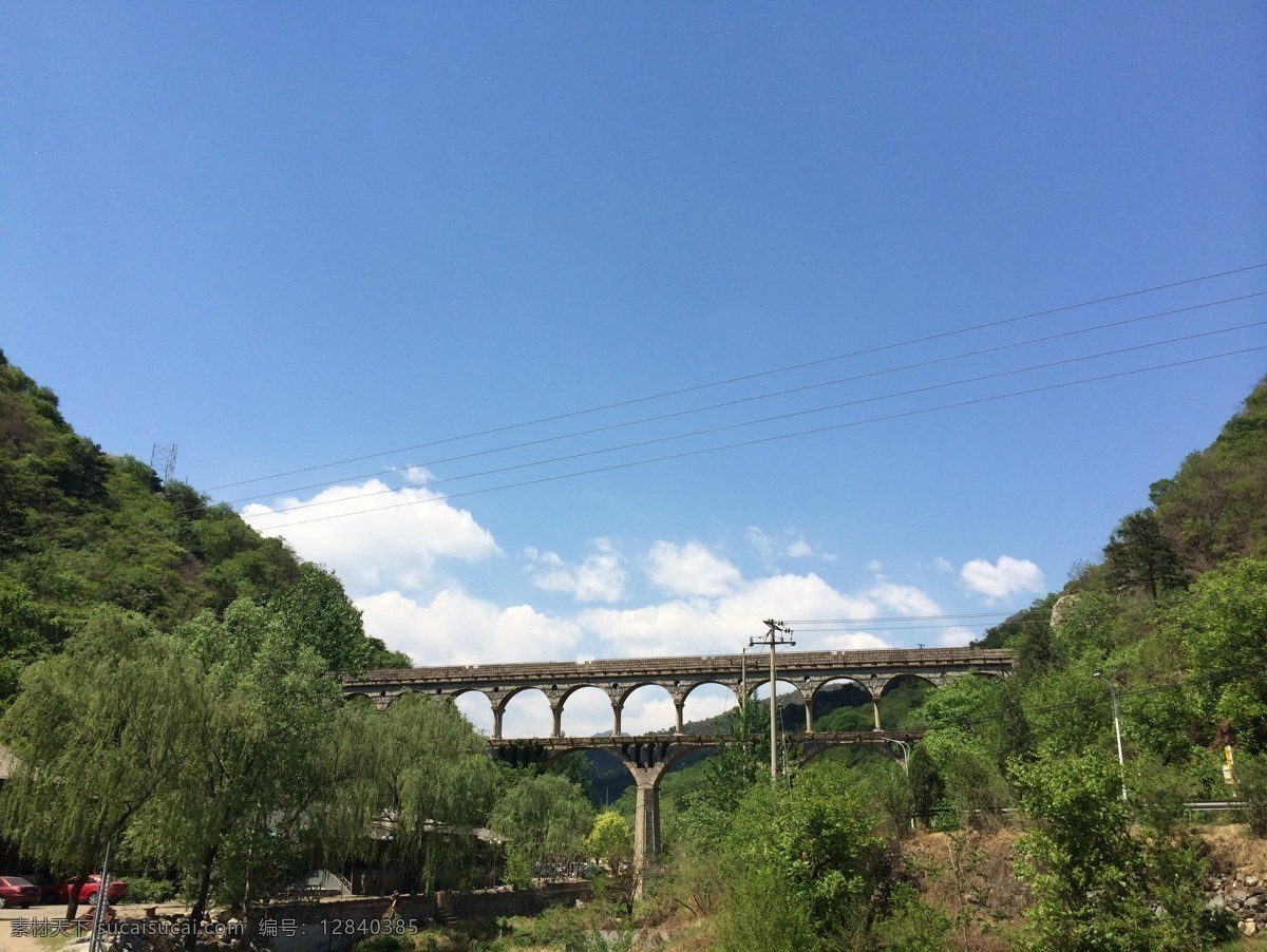 蓝天 白云 高山 桥梁 风景 桥 桥洞 桥孔 旅游摄影 自然风景