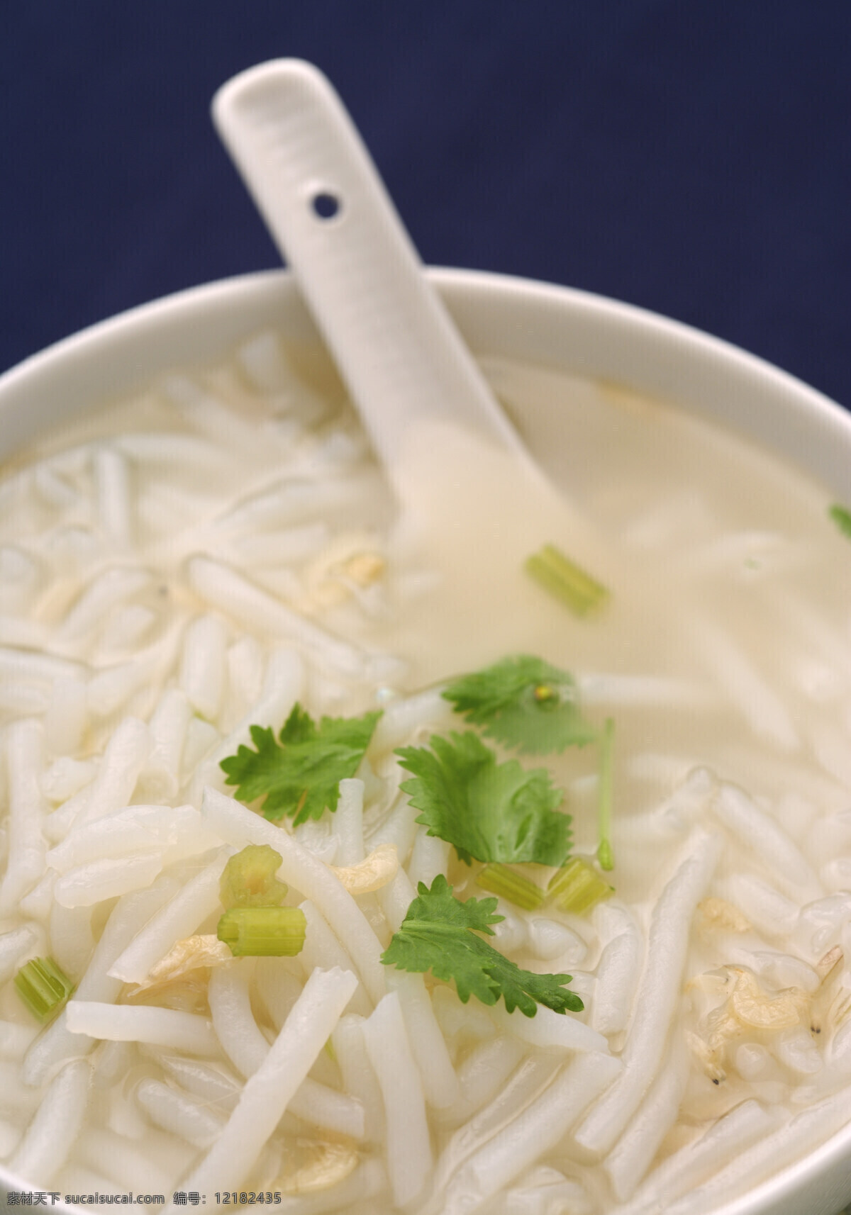 包子 糕点 中餐 早餐 面食 点心 快餐 烧腊 小吃 美食 美味 菜牌 盘子 饭店 筷子 炝拌菜 咸菜 自助 餐 刺身 凉菜 汤 美食素材 餐饮美食 传统美食