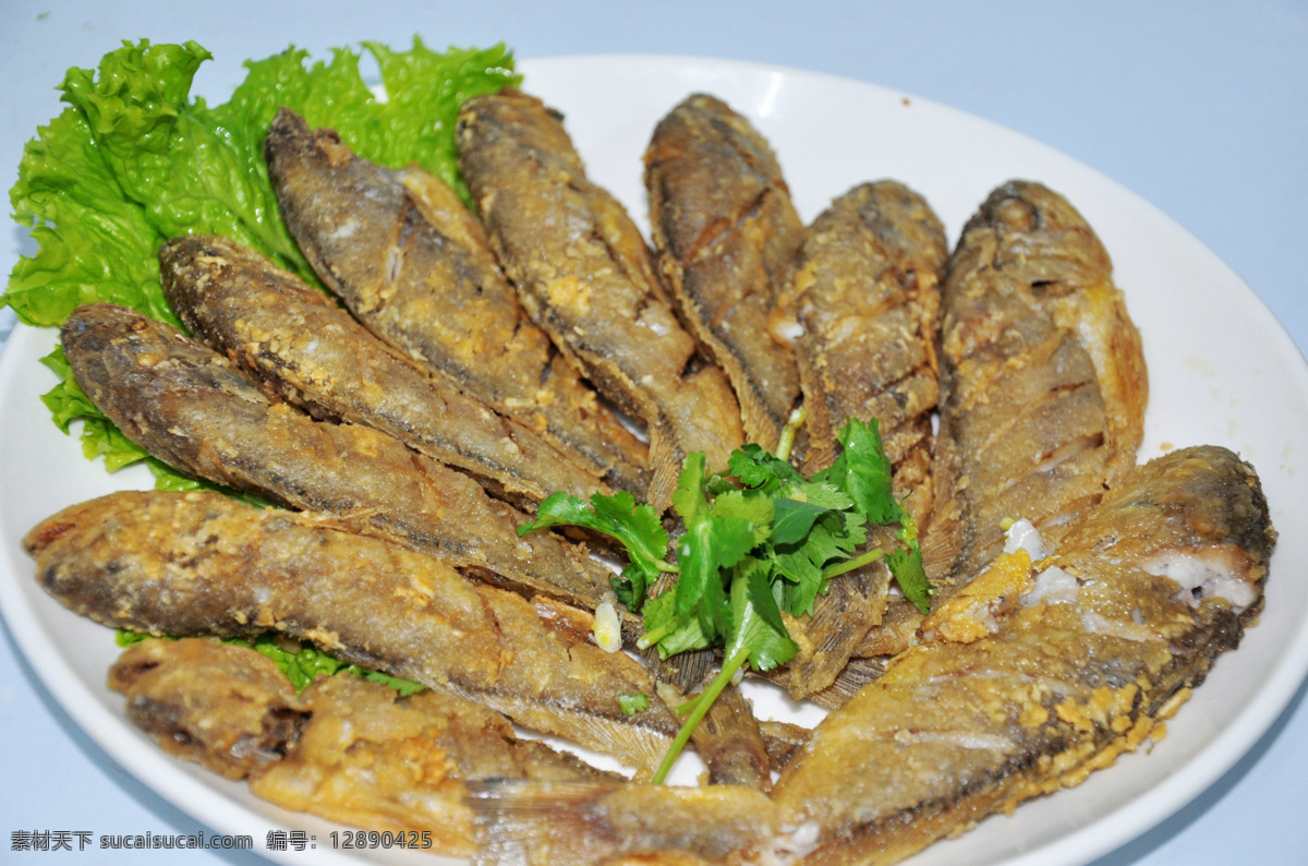 干炸黄花鱼 小黄鱼 黄花鱼 生菜 海鱼 干炸 餐饮美食摄影 传统美食 餐饮美食