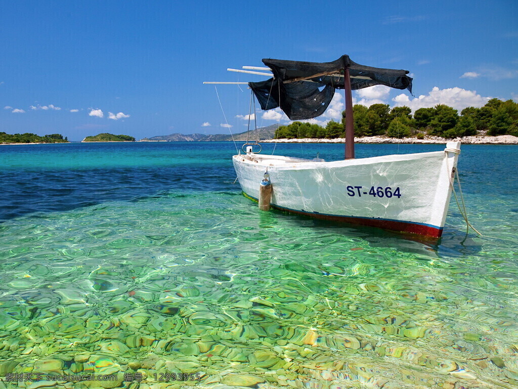 船只 大海 帆船 国外旅游 海滩 蓝色 蓝天 旅游摄影 船 大海之船 波光蓝蓝