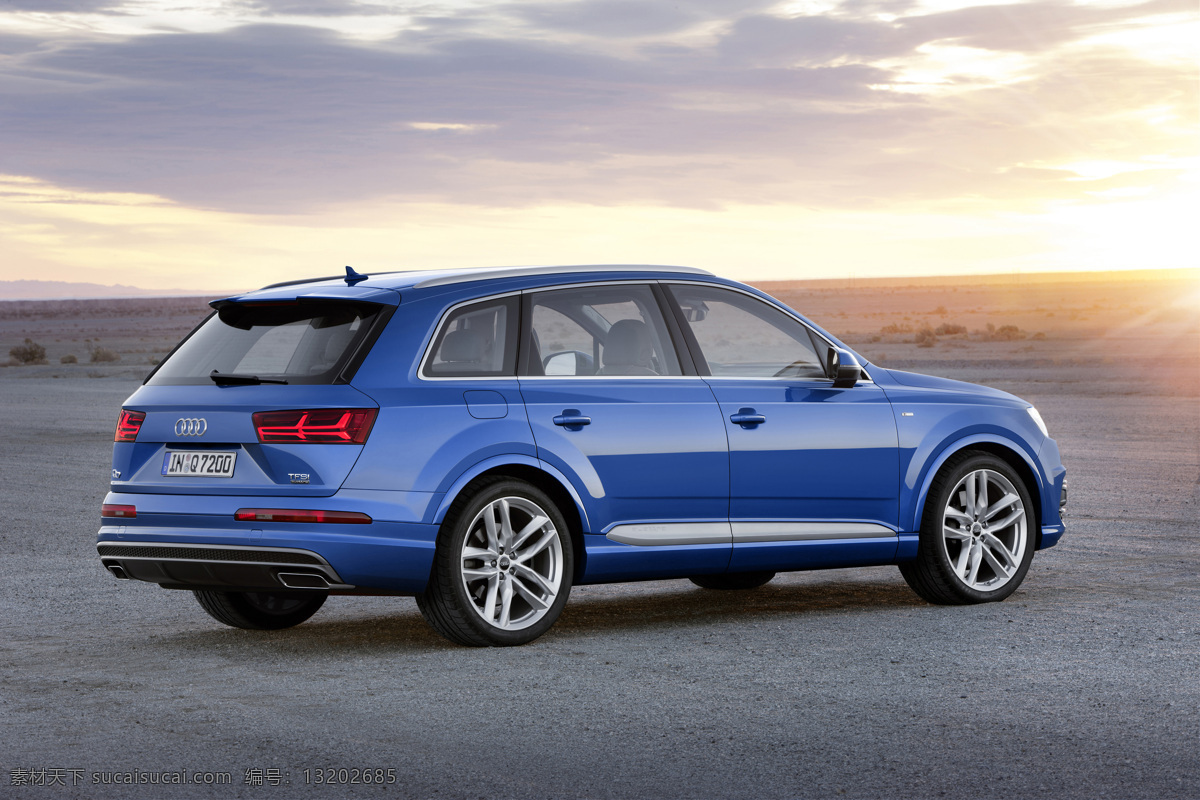 奥迪q7 奥迪 2015 audi q7 tfsi quattro 奥迪汽车 奥迪suv 高端 suv 豪华 奥迪越野车 越野车 高端越野车 豪华越野车 高清 高清图 汽车 现代科技 交通工具 灰色