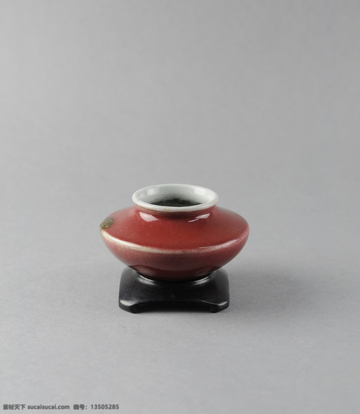 豇豆红鱼篓洗 传统 瓷器 豇豆红 艺术 清代 传统文化 文化艺术