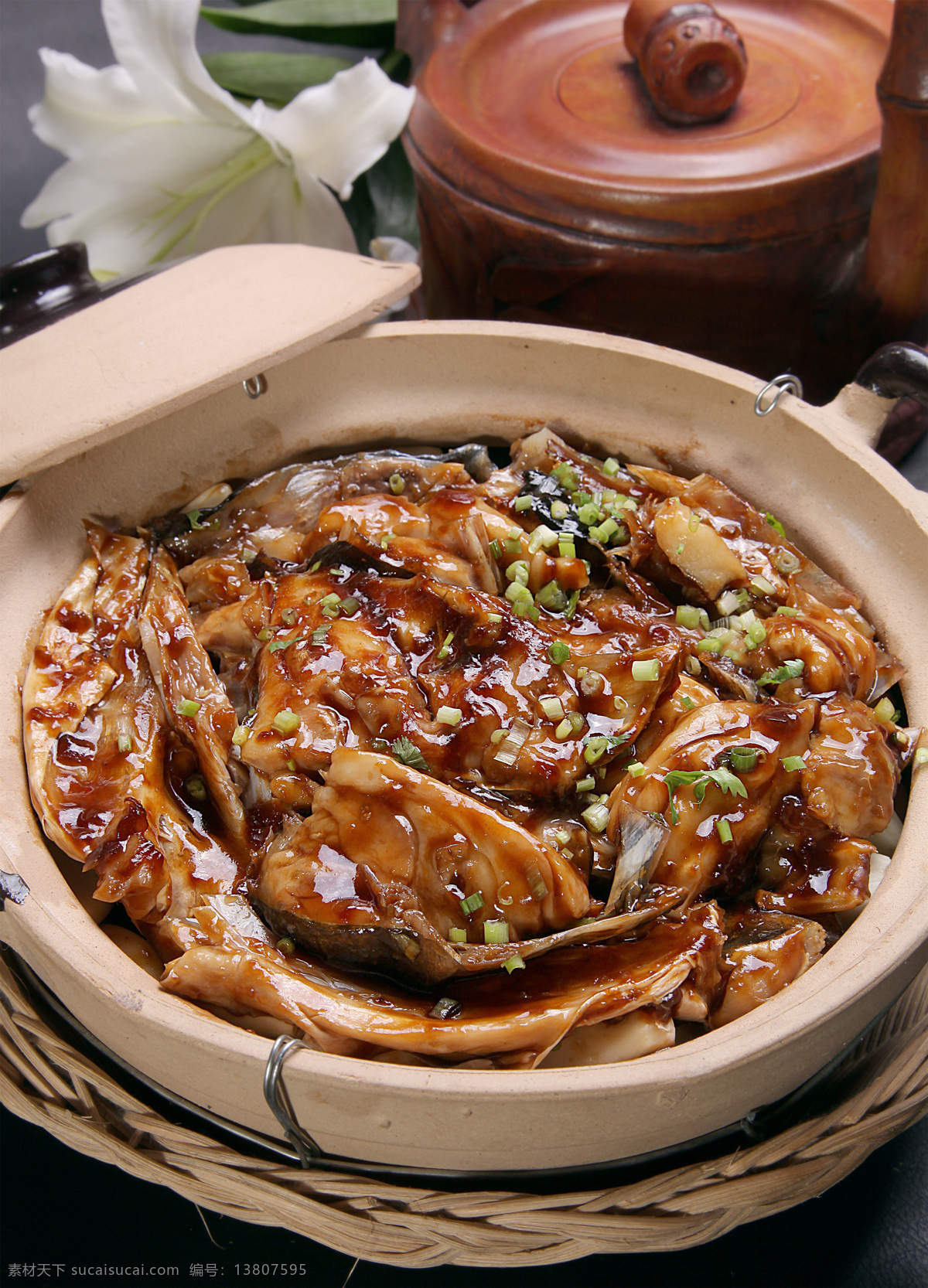 砂锅鱼头 美食 传统美食 餐饮美食 高清菜谱用图