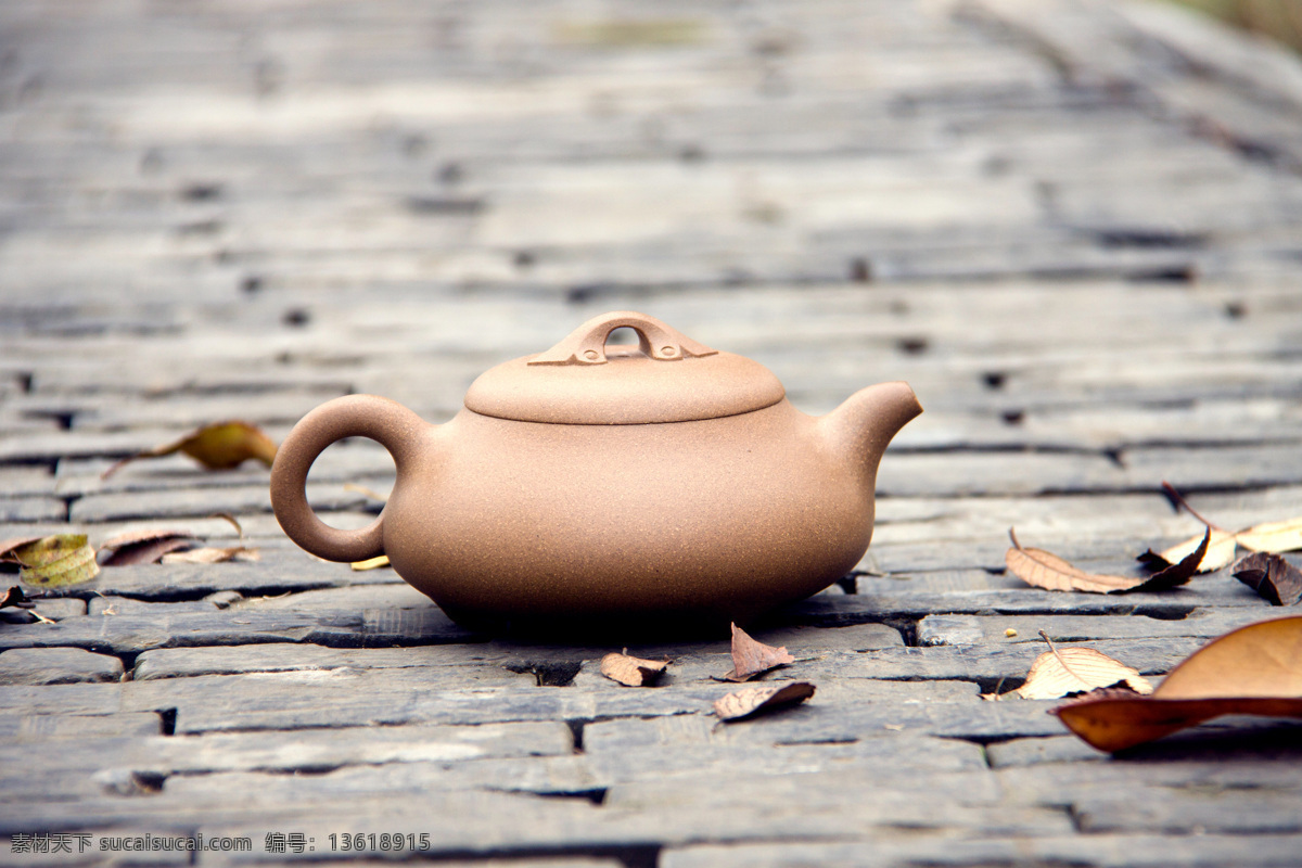 紫砂壶 宜兴紫砂 紫砂 茶壶 中国茶壶 中式茶壶 茶文化 中式文化 茶 古典茶壶 古典风 青砖上紫砂壶 文化 文化艺术 传统文化