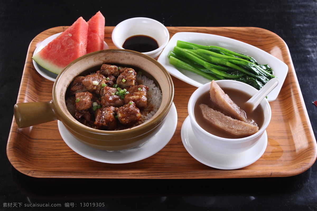 排骨煲仔饭 排骨 套餐 青菜 煲仔 美食 西餐美食 餐饮美食