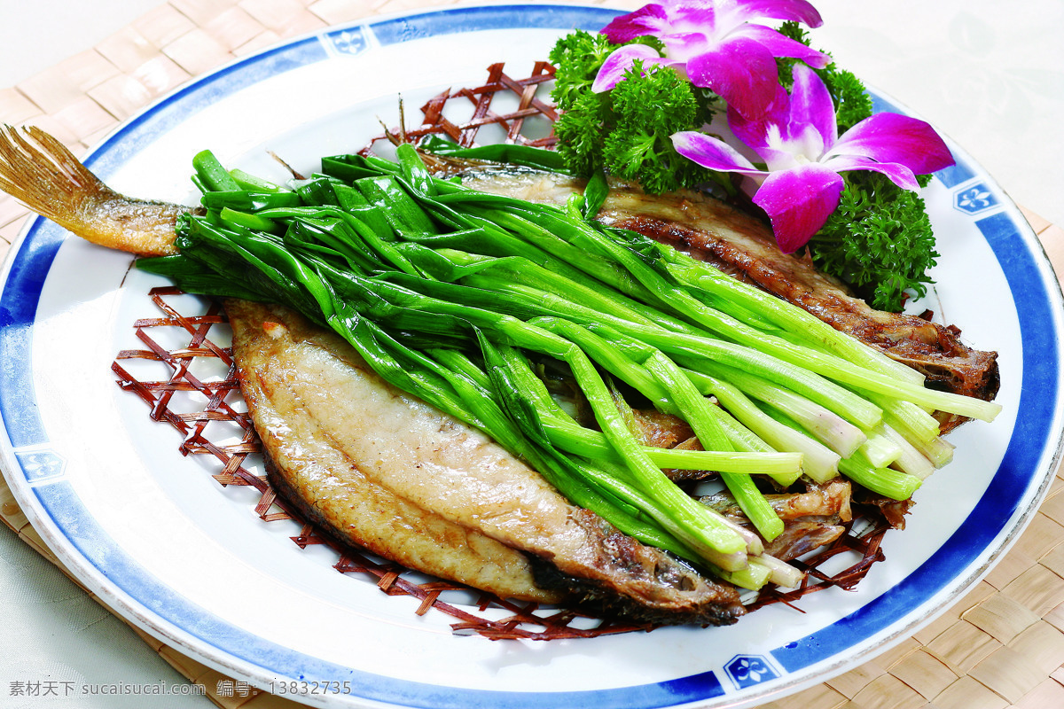 葱 香 竹匾 黄鱼 300 餐饮美食 传统美食 美食 美食文化 摄影图库 鱼 葱香竹匾黄鱼 美食大餐 矢量图 日常生活