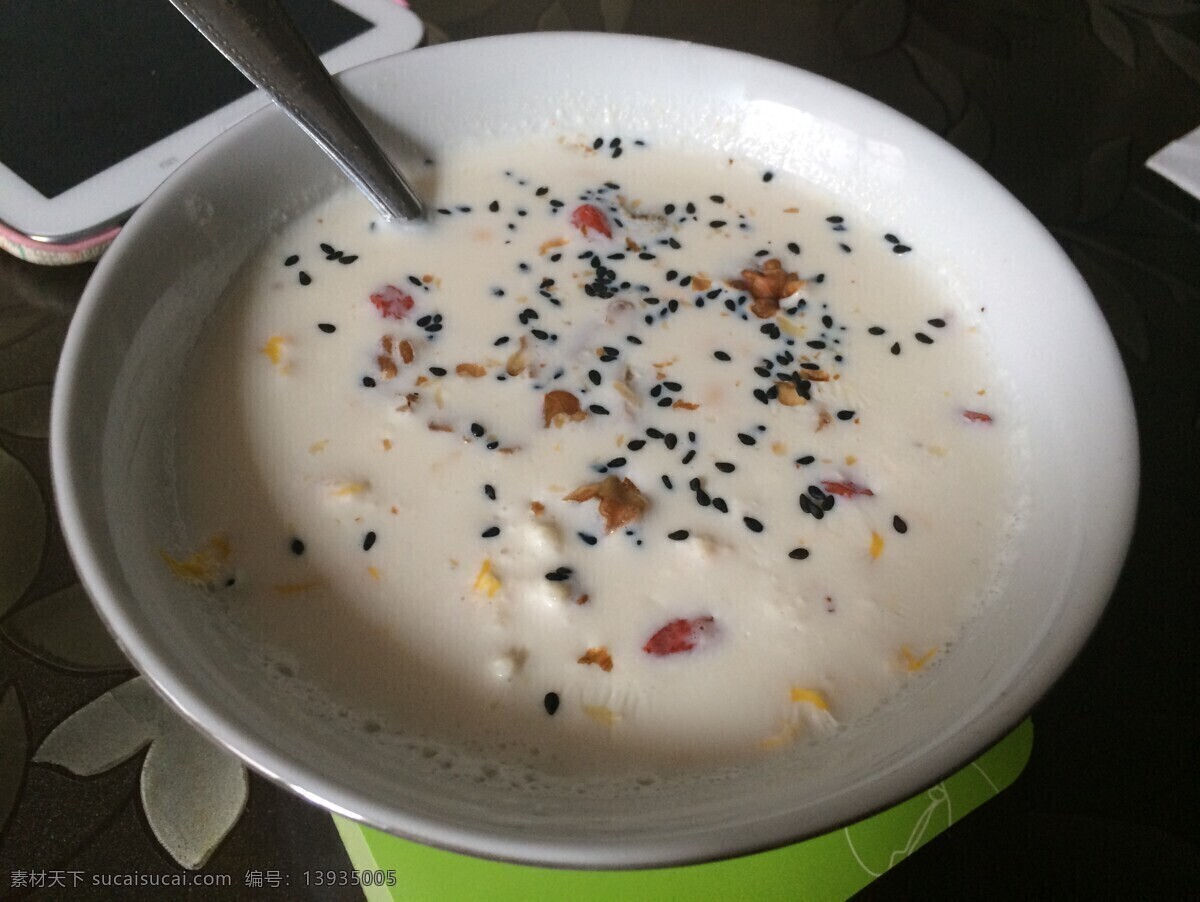 牛奶醪糟 美食 小吃 菜 醪糟 酒酿 牛奶 美食图片 传统美食 餐饮美食