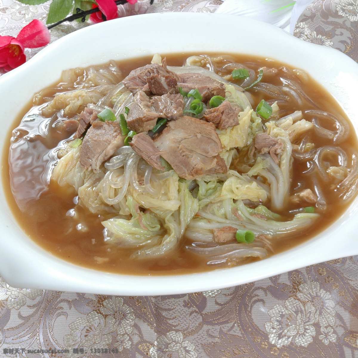 猪肉娃娃菜 猪肉炖白菜 猪肉 白菜 娃娃菜 粉条 炖 餐饮美食 传统美食 摄影图库