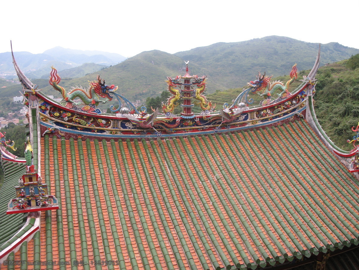 翔云镇龙须岩 南安龙须岩 龙须岩 远山 树木 植物 古建筑 寺庙 龙 凤凰 屋顶 琉璃瓦 塔 屋顶装饰 建筑摄影 建筑园林