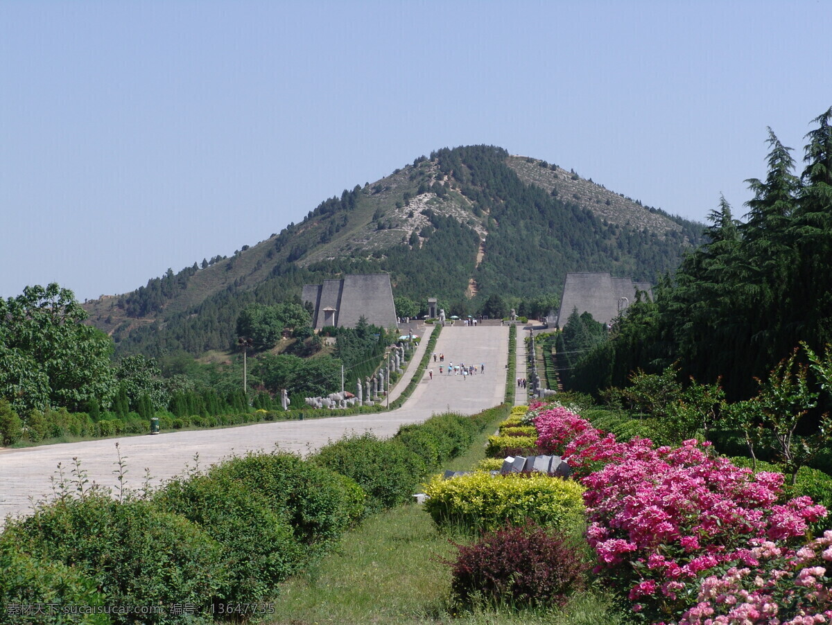 乾陵美景 乾陵 风景 司马神道 山丘 鲜花 旅游摄影 国内旅游