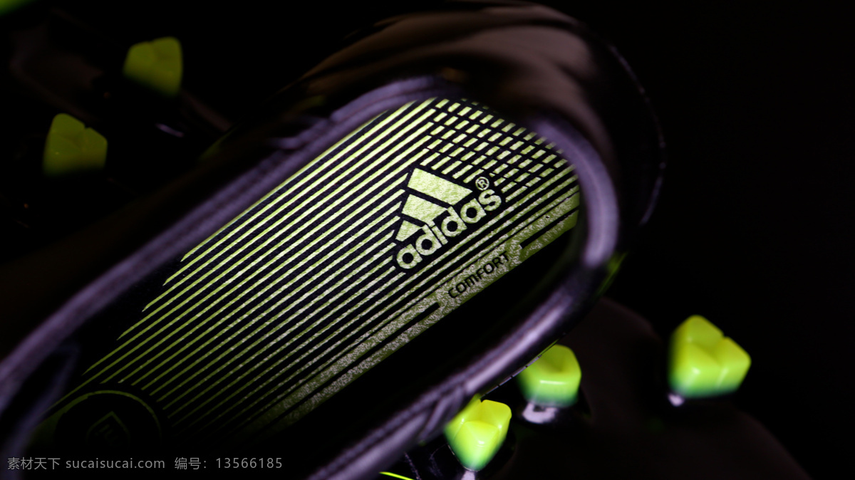 顶级 足球鞋 adidas 广告 体育运动 文化艺术 宣传 顶级足球鞋 矢量图 日常生活