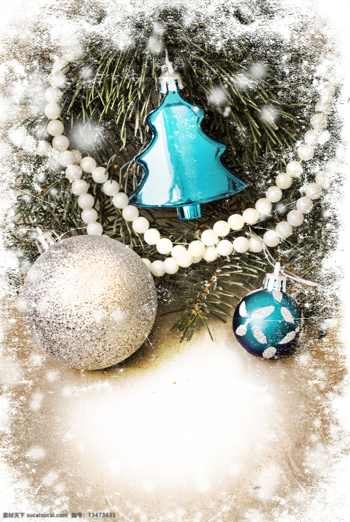 圣诞 彩球 圣诞树 项链 圣诞彩球 松枝 节日庆典 生活百科