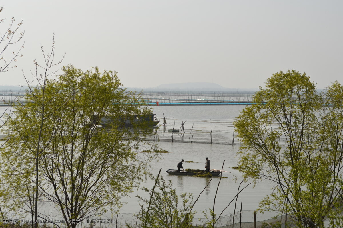 女 山湖 春天 碧水 蓝天 山水风景 水乡 小船 自然景观 女山湖春天 春枊 psd源文件