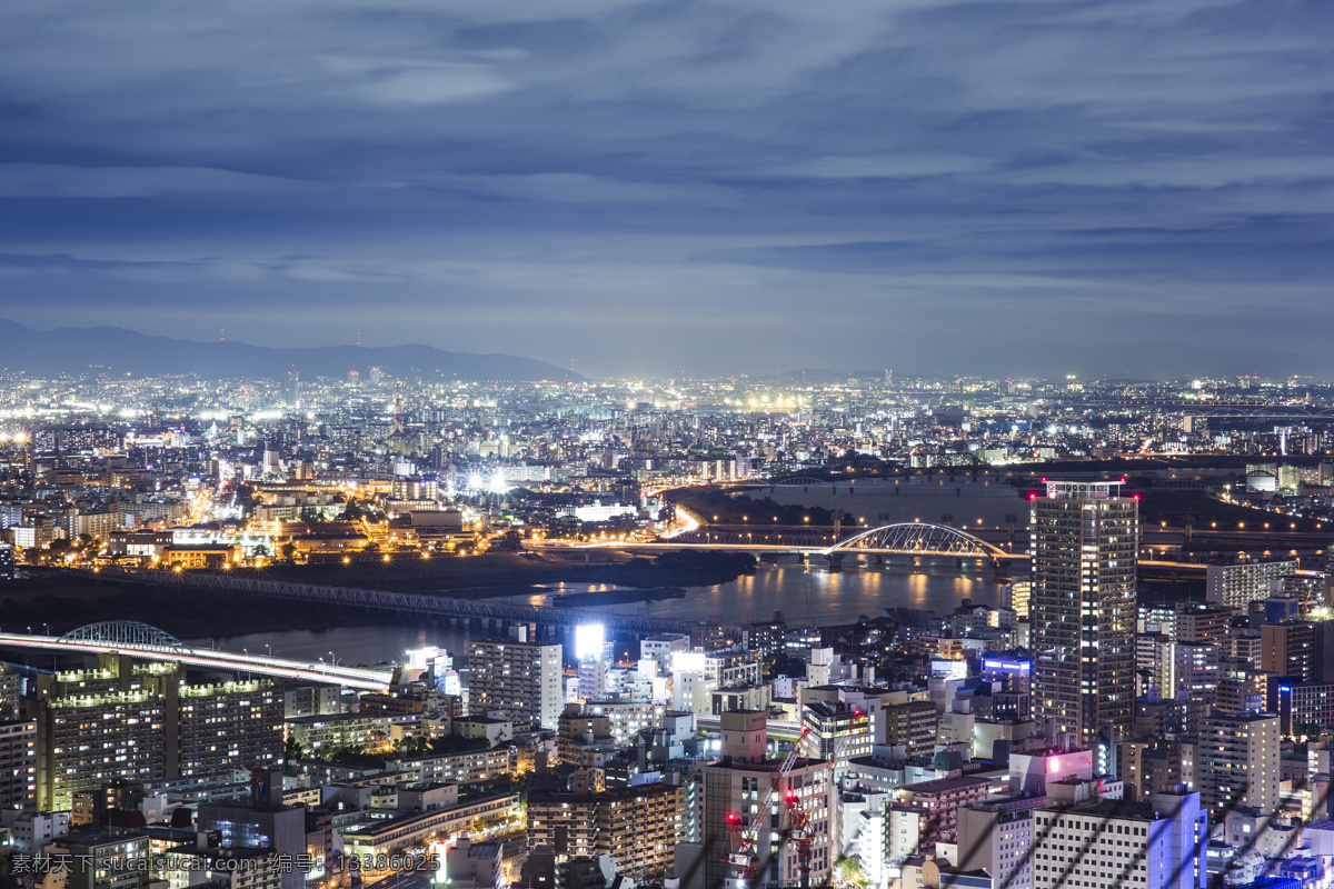 城市夜景 俯瞰 城市 夜景 摩天大楼 全景 灯光 都市 照明 傍晚城市 傍晚 炫光 繁华 晚上 都市夜景 车水马龙 摄影图 摄影图片 生活百科 生活素材 建筑园林 建筑摄影