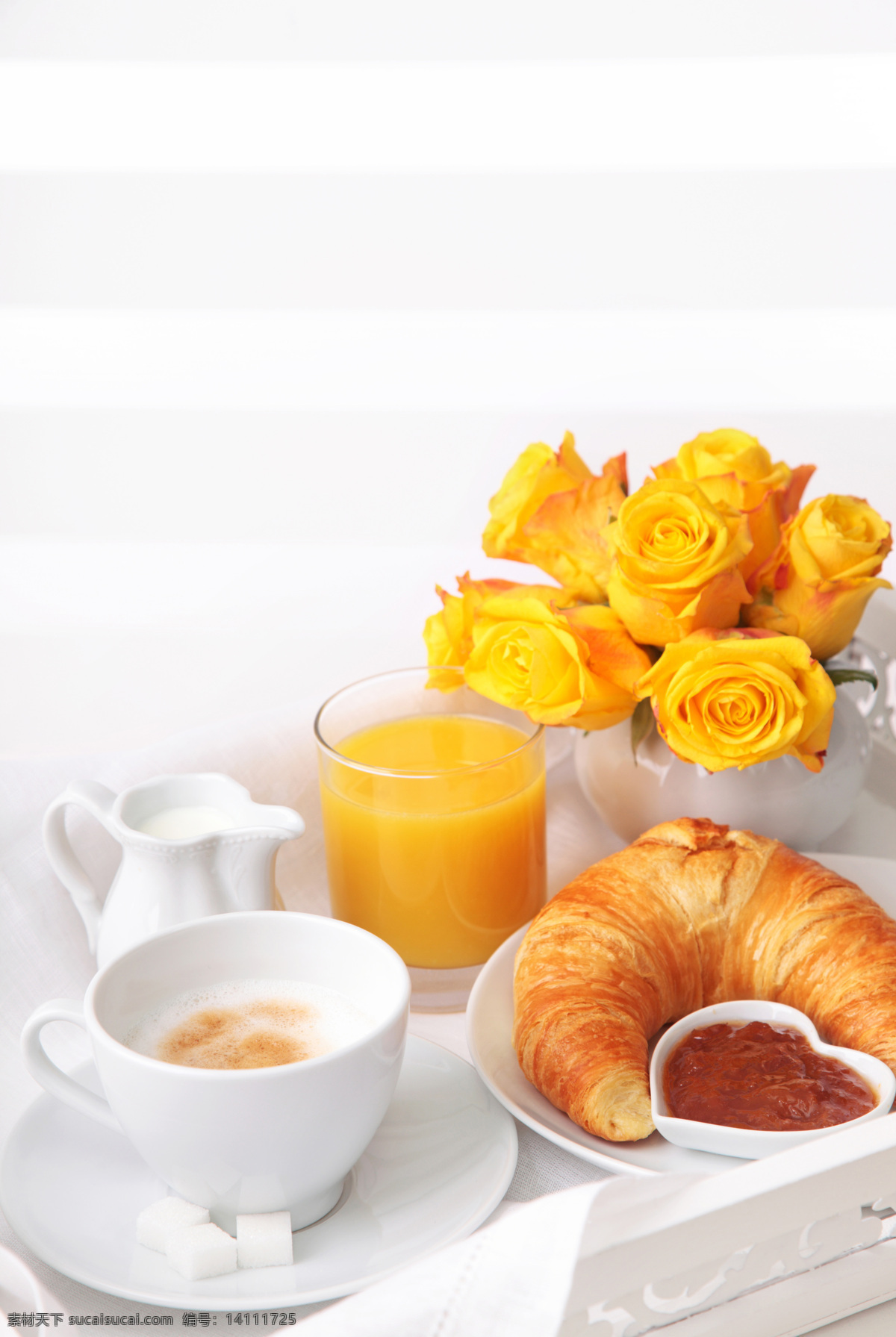 咖啡 面包 羊角面包 橙汁 早餐 咖啡图片 餐饮美食