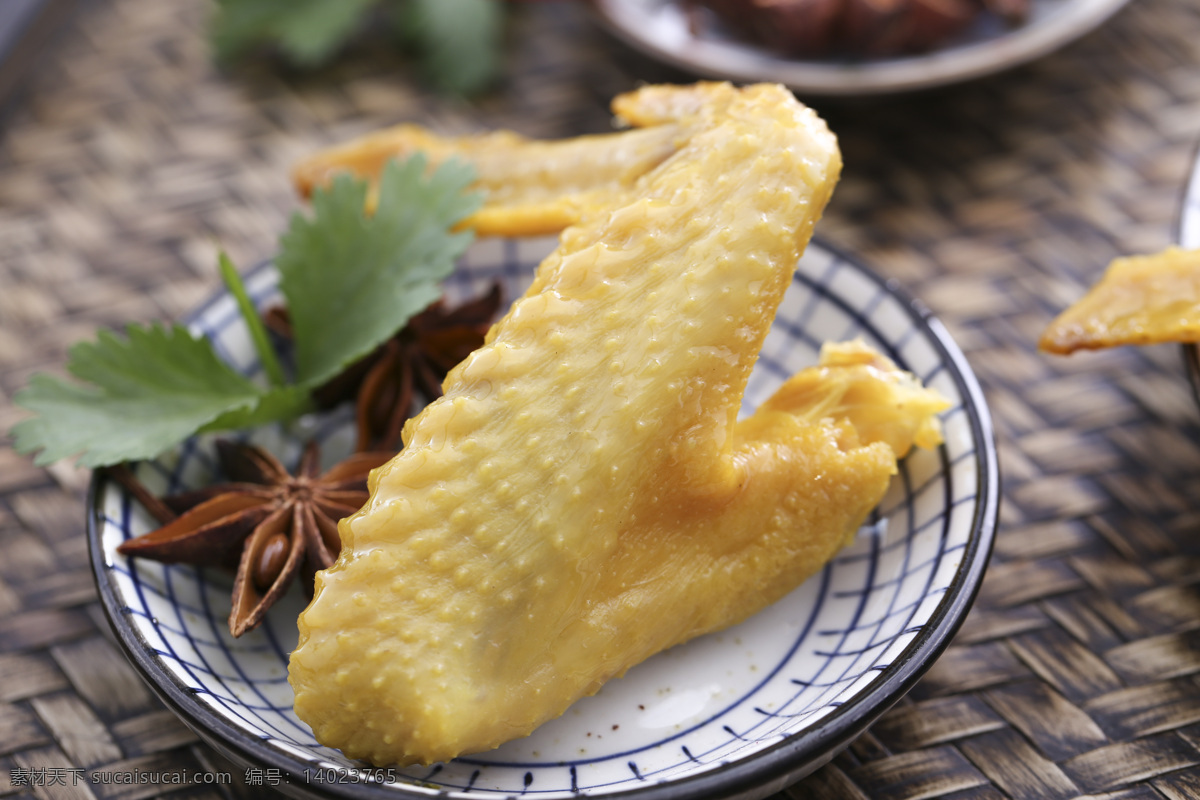 盐焗鸡翅 翅膀 美味 鸡翅 盐焗鸡 餐饮美食 传统美食