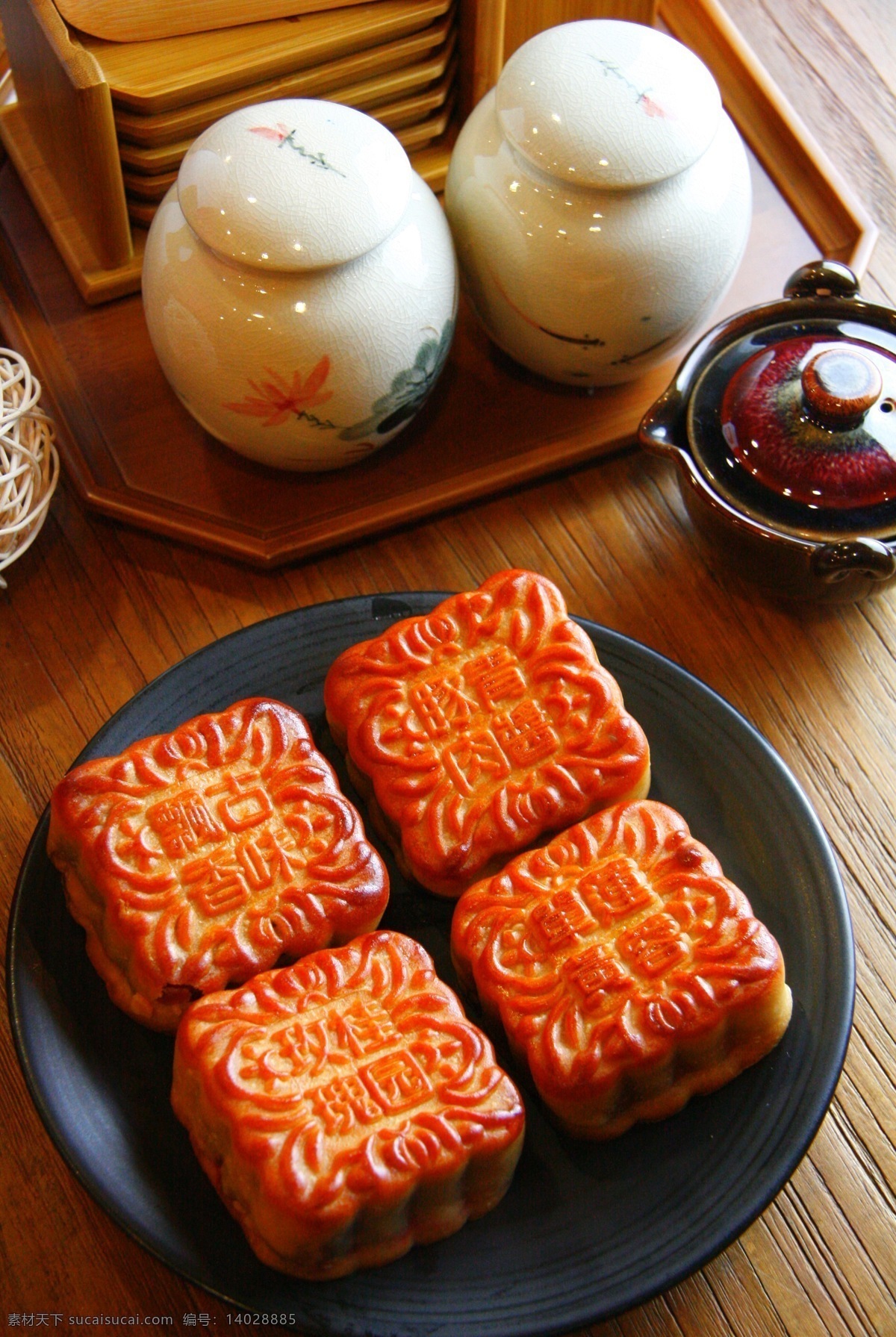 月饼 点心 美食 中秋 团圆 传统美食 餐饮美食