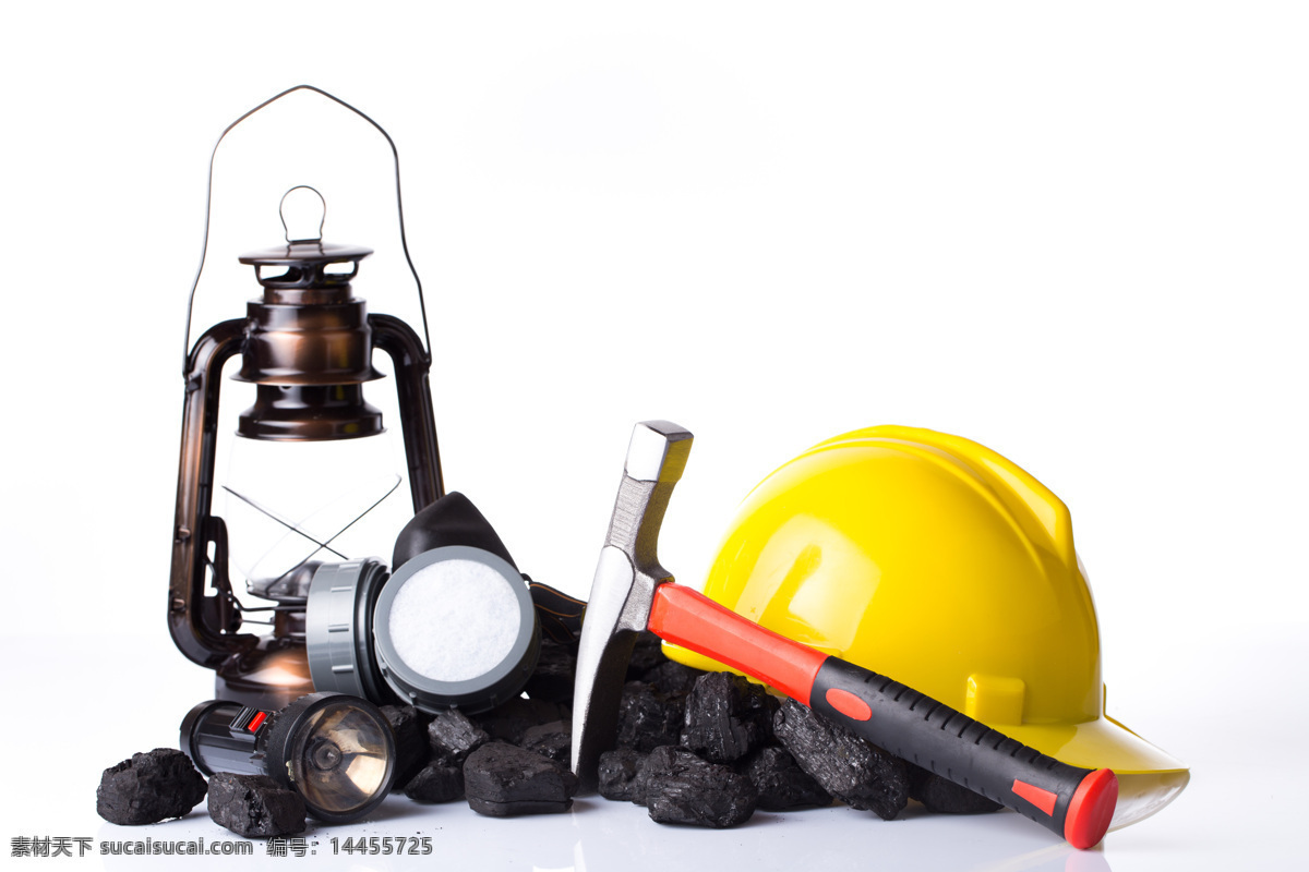 堆 煤炭 加工 工具 天然气 炼油厂 煤炭加工 煤炭工业 工业生产 安全帽 锤子 现代科技